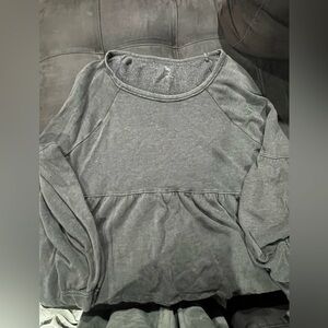 So size large sweatshirt.